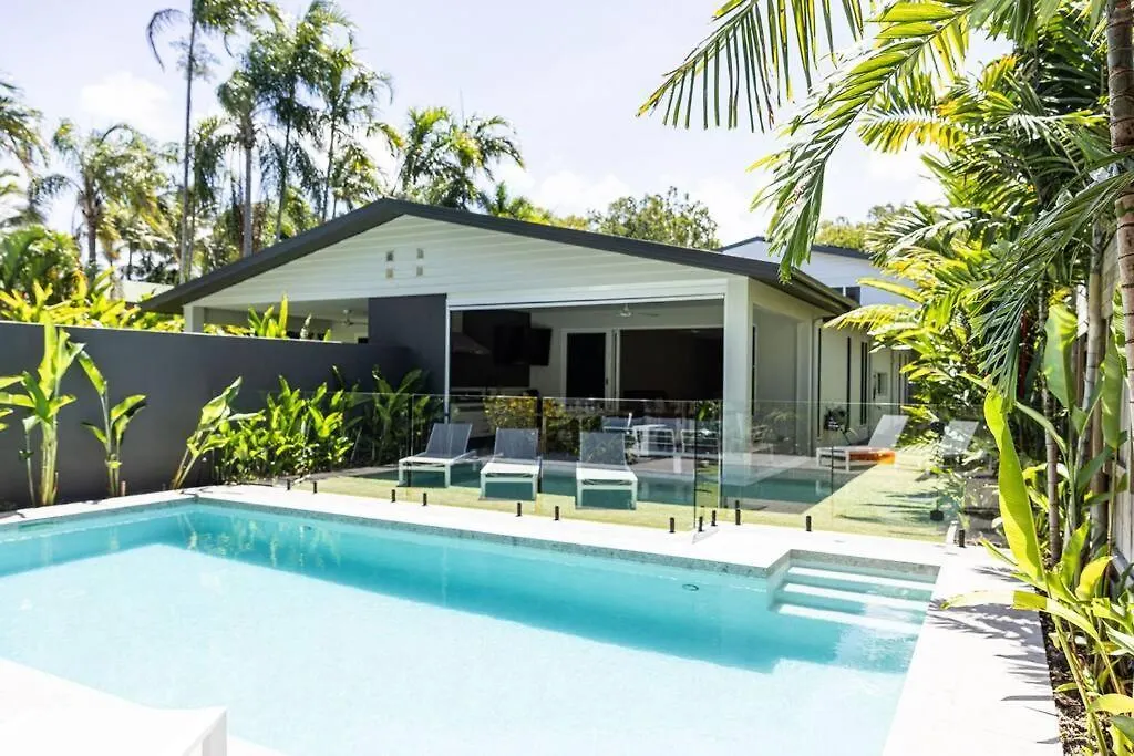 Kaaltier Port Douglas 0*,